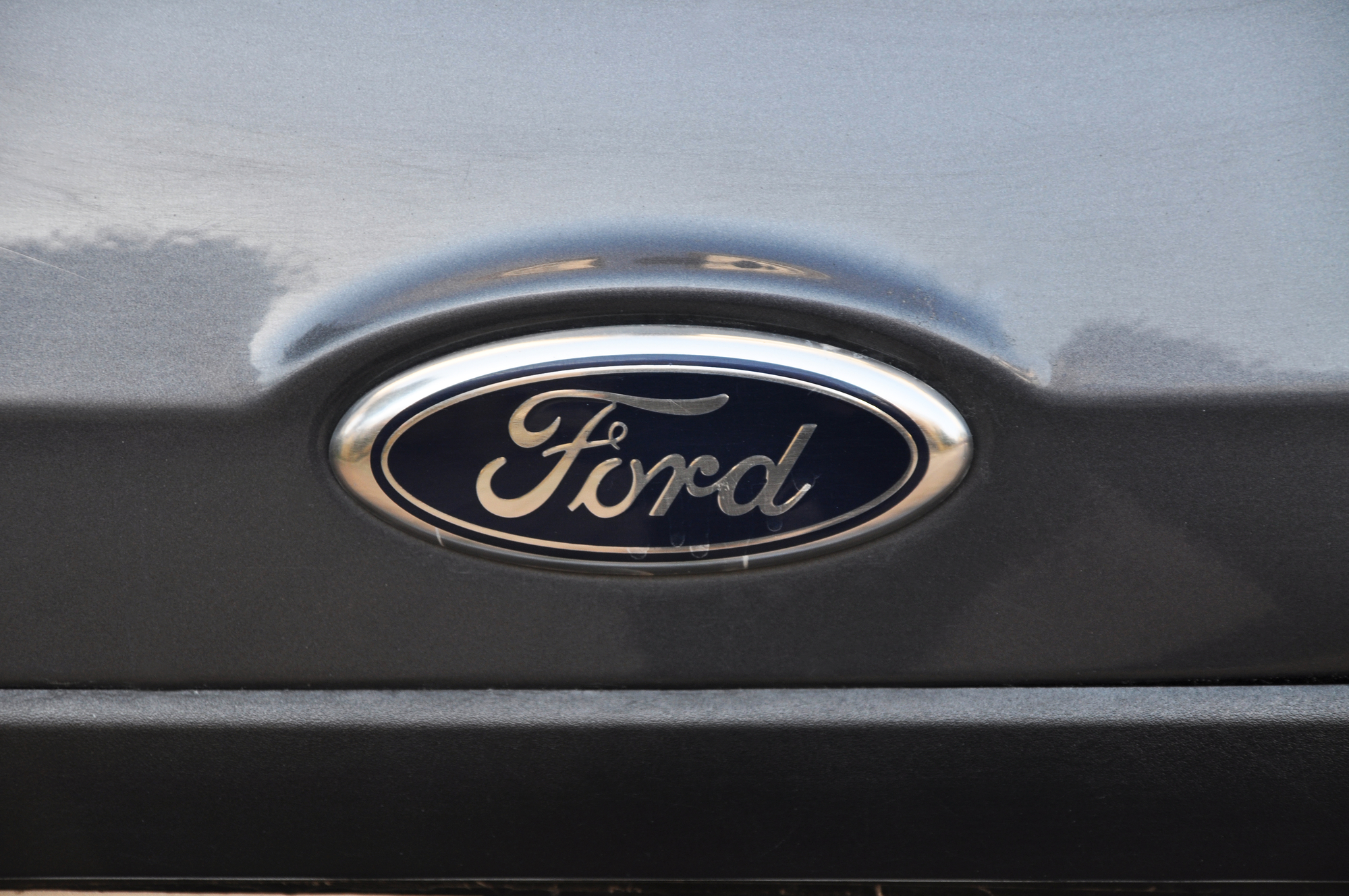 Ford, Ford Logo, Ford auf Auto