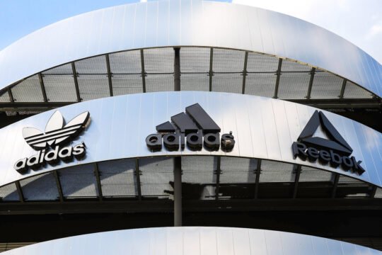 Adidas macht mit Reebok-Verkauf Milliarden-Deal